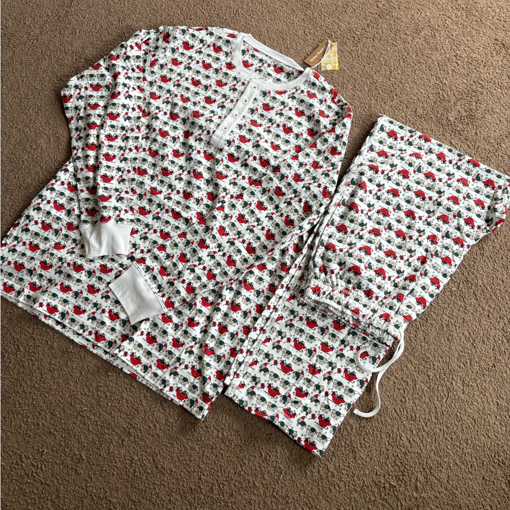 NWT Roller Rabbit Holly Jolly Spencer Pajama Set
